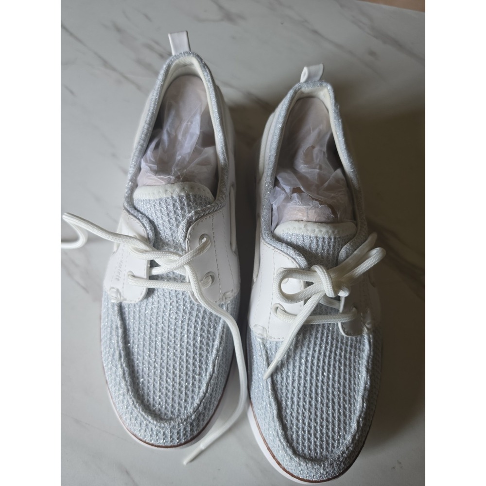 Easy Spirit Charter Boat Slip On  Womens White Flats Casual SE-CHARTER2-140